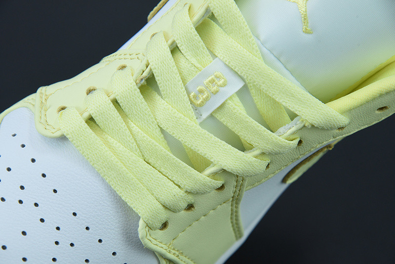 wmns air jordan 1 low